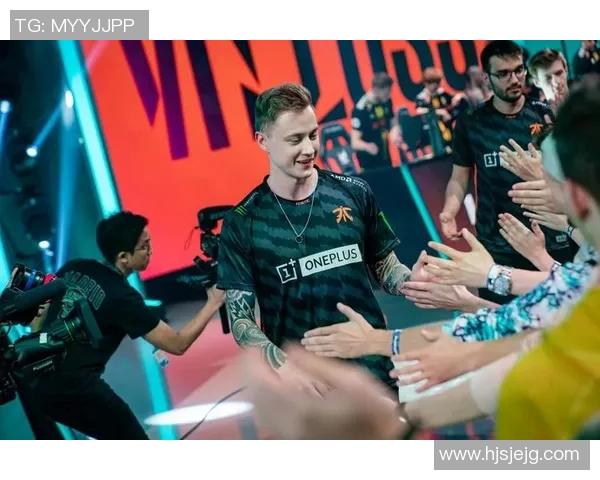 esports数据深入剖析FPX在CSGO比赛中的战术运用与经验分享