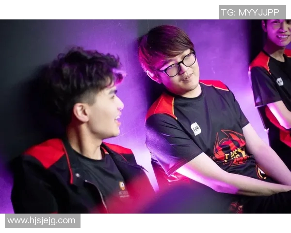 esports数据电竞比分与和平精英焦点FPX团队配合策略深度分析与探讨